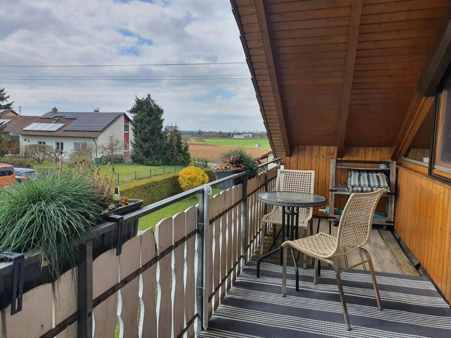 Gemuetliche Wohnung Bei Bad Waldsee Mit Balkon Exterior foto
